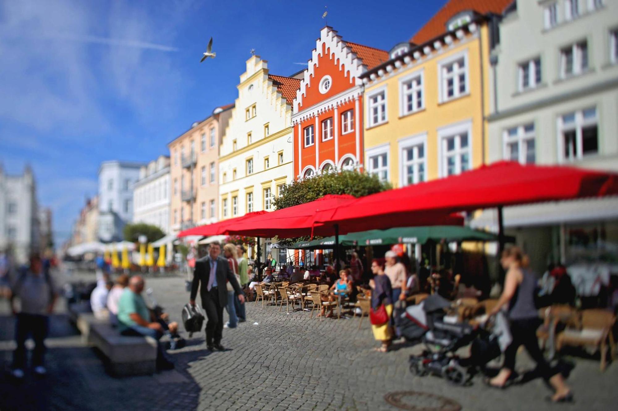 Hochwertige Ferienwohnung Direkt Am Wasser Mit Balkon Greifswald Buitenkant foto